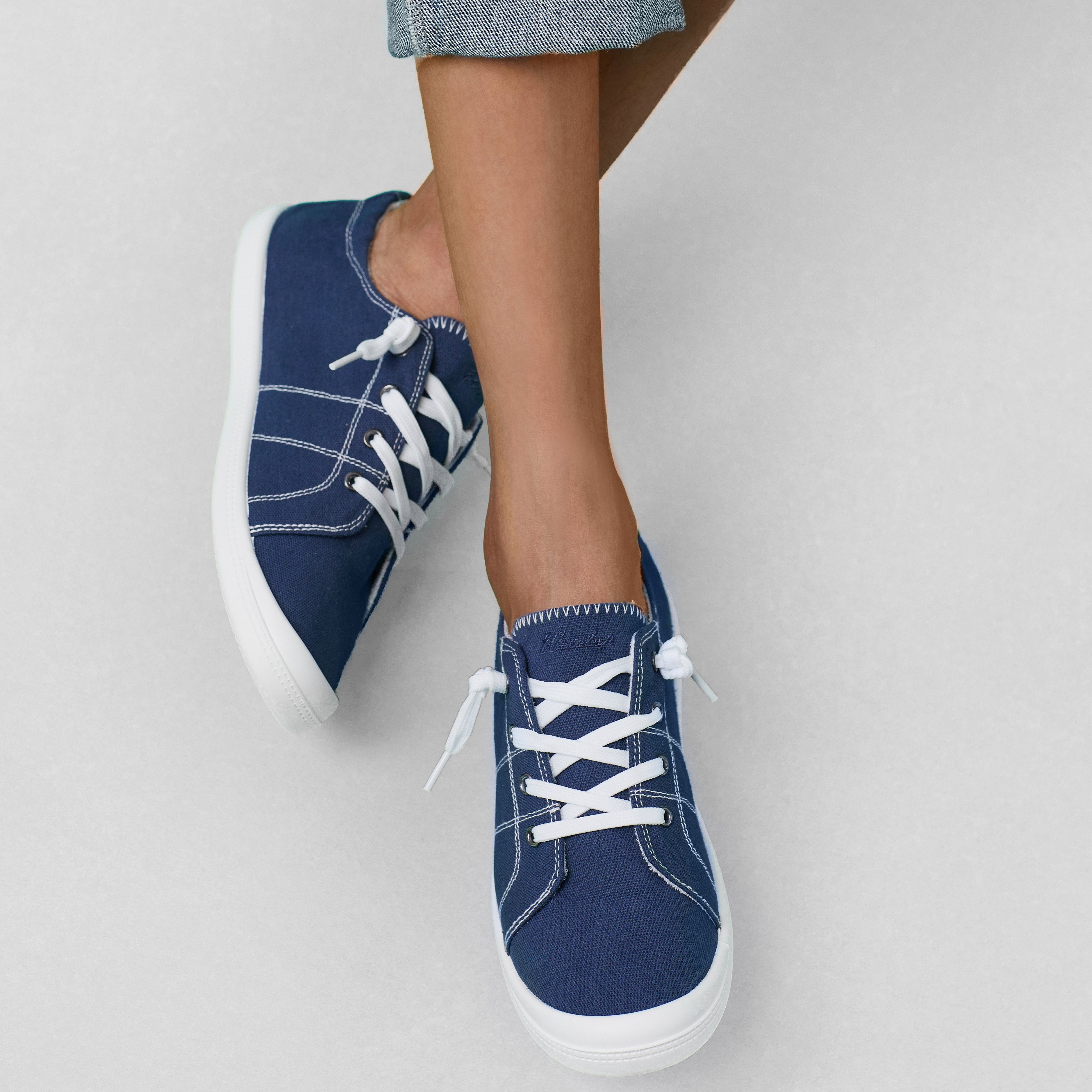 Women Classic Slip-On Sneaker